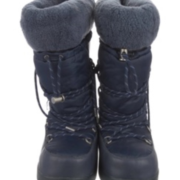 Uggs boots size 10 - Picture 6 of 10